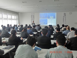 講演