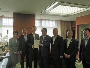 牧野副大臣