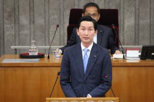 真山祐一議員