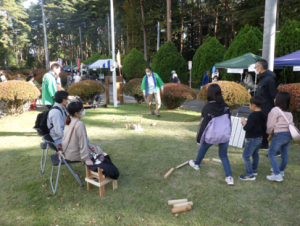 会場のようす（あそ棒コーナー）