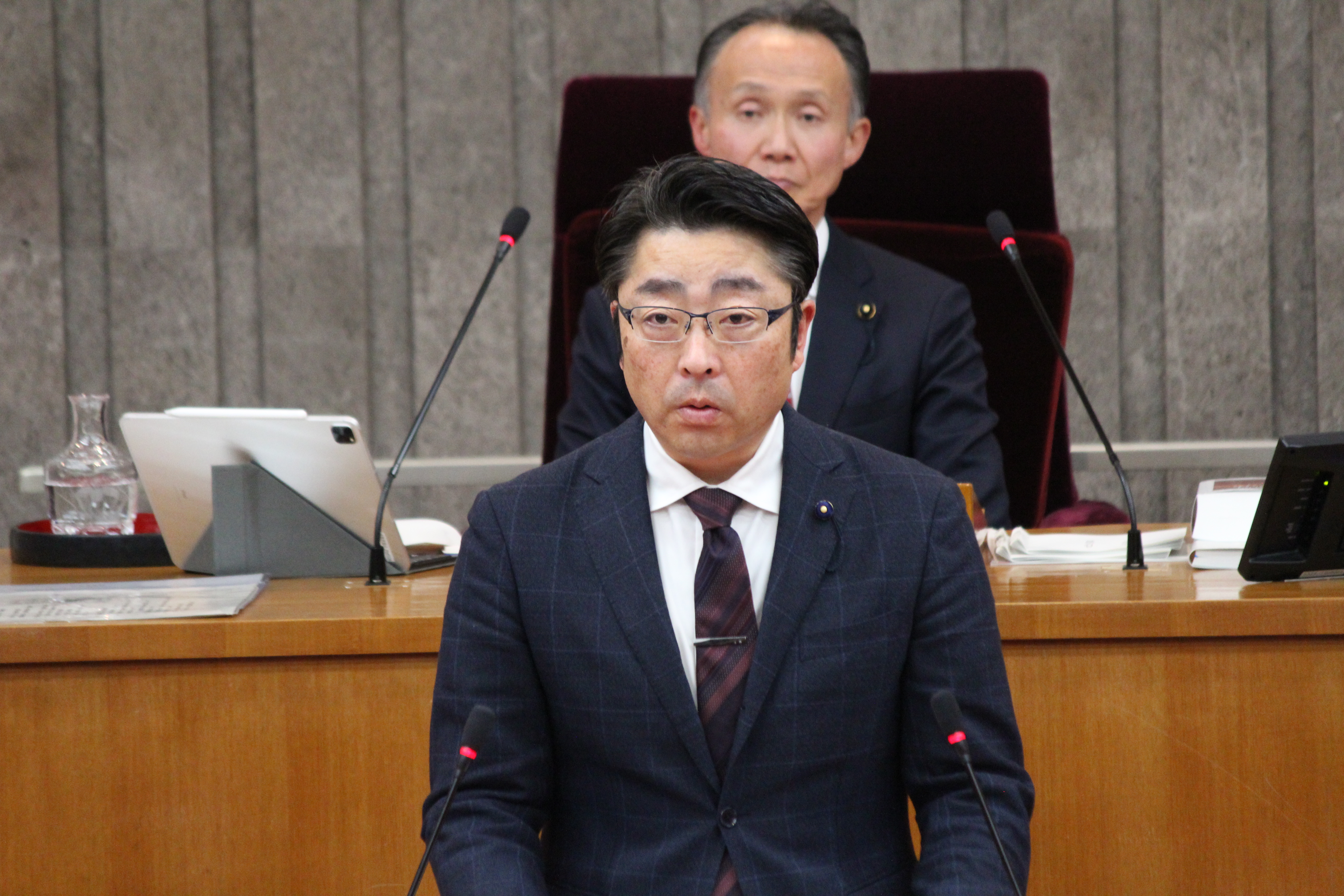 避難地域復興・産業振興対策特別委員長報告の写真