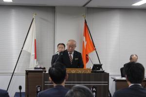 一般質問（渡部英明議員）の写真