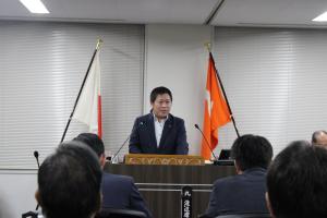一般質問（鳥居作弥議員）の写真