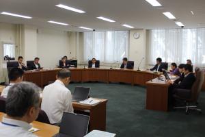 総務委員会の写真