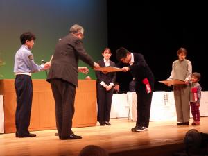 スローガン表彰の様子2