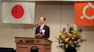 挨拶をする知事