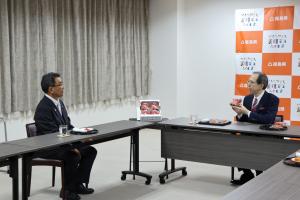 ＪＡふくしま未来及びＪＡ東西しらかわによるいちごの贈呈並びにＪＡふくしま未来によるあんぽ柿の贈呈写真3