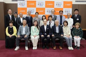 知事表敬