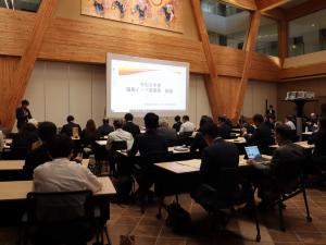 総会の様子
