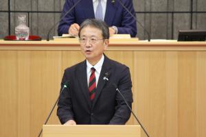 一般質問（水野透議員）の様子