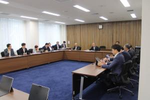 人口減少・地域活力創造対策特別委員会の様子