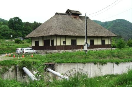 農村地域の下水処理施設外観の写真です。