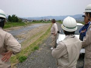 河川堤防点検